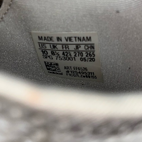 Off yellow and white sneakers - Picture 2 of 6